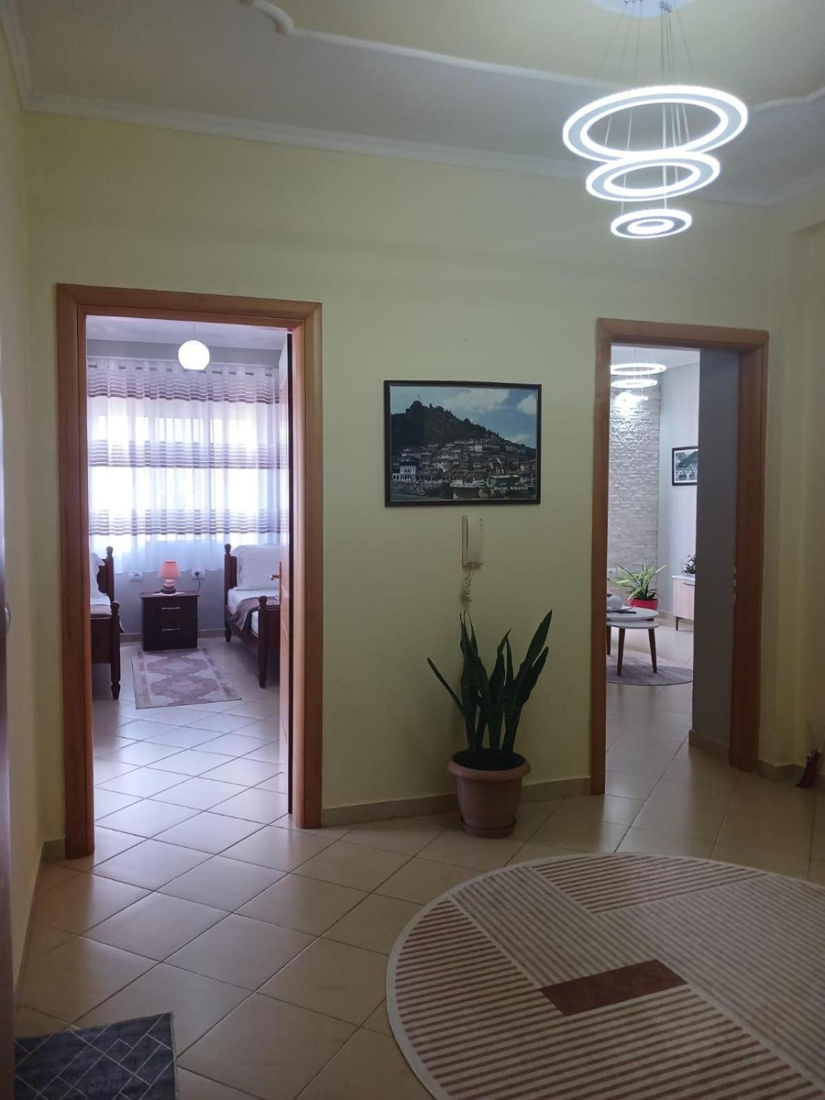 Muska Comfy Apartment Берат Екстер'єр фото